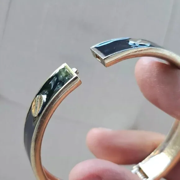 Fashion Bracelet Black/Gold Tone Wrist Band Fashion Jewelry Size 7 in - Picture 8 of 10